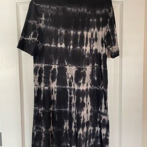 T.La Black and White Tie-Dye Midi Dress